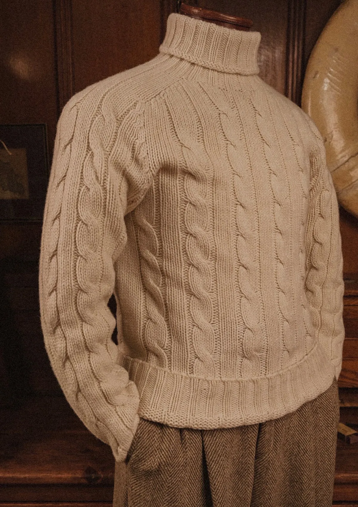 Anderson Cable Knit Super-soft Lambswool Sweater - Cream