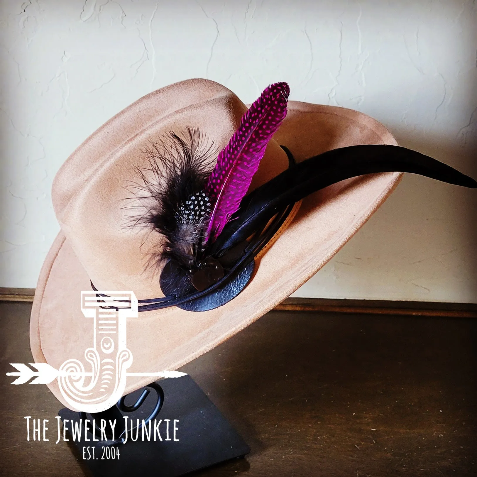 **Cowgirl Western Hat w/ Choice of Feather Hat Band-Tan 982k