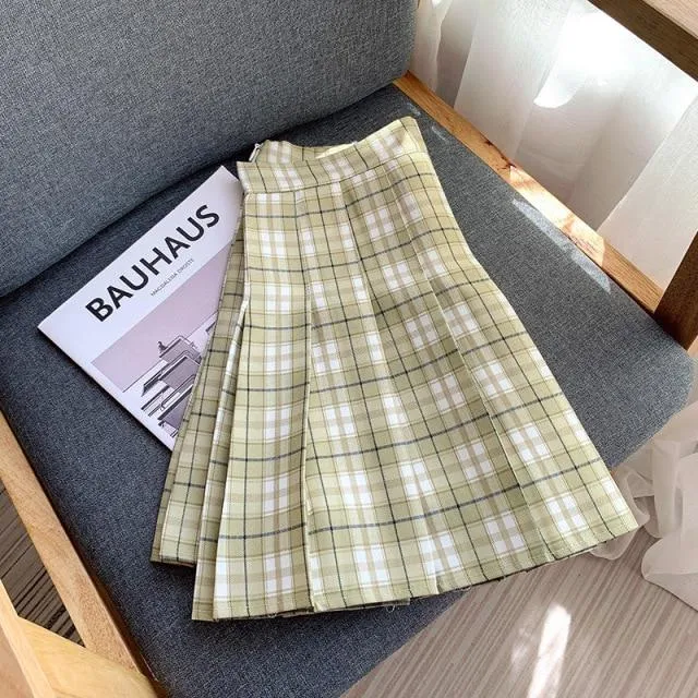 Essential High Waisted Pleated Plaid Skirts