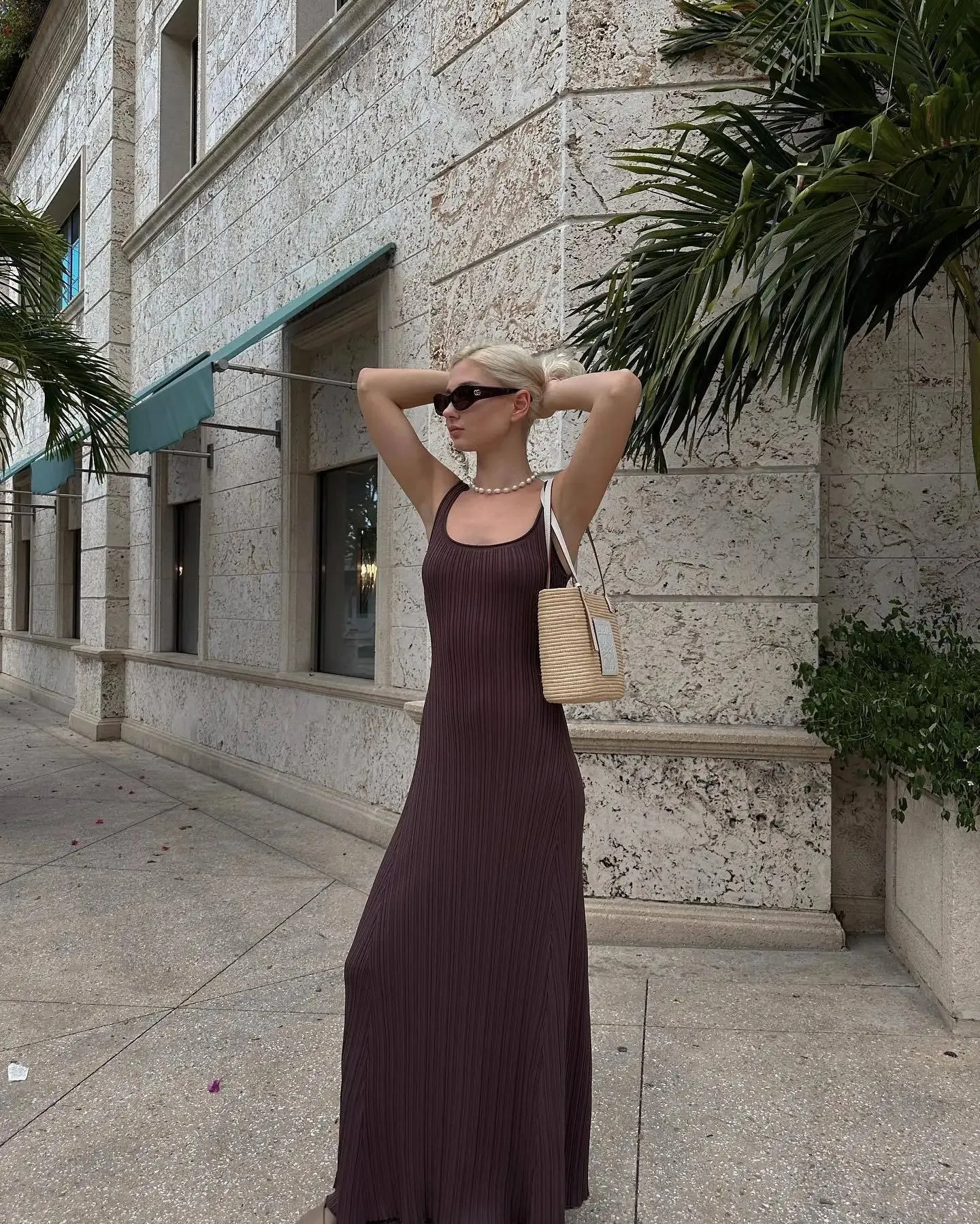 Full-Length Ribbed Dress for Special Occasions