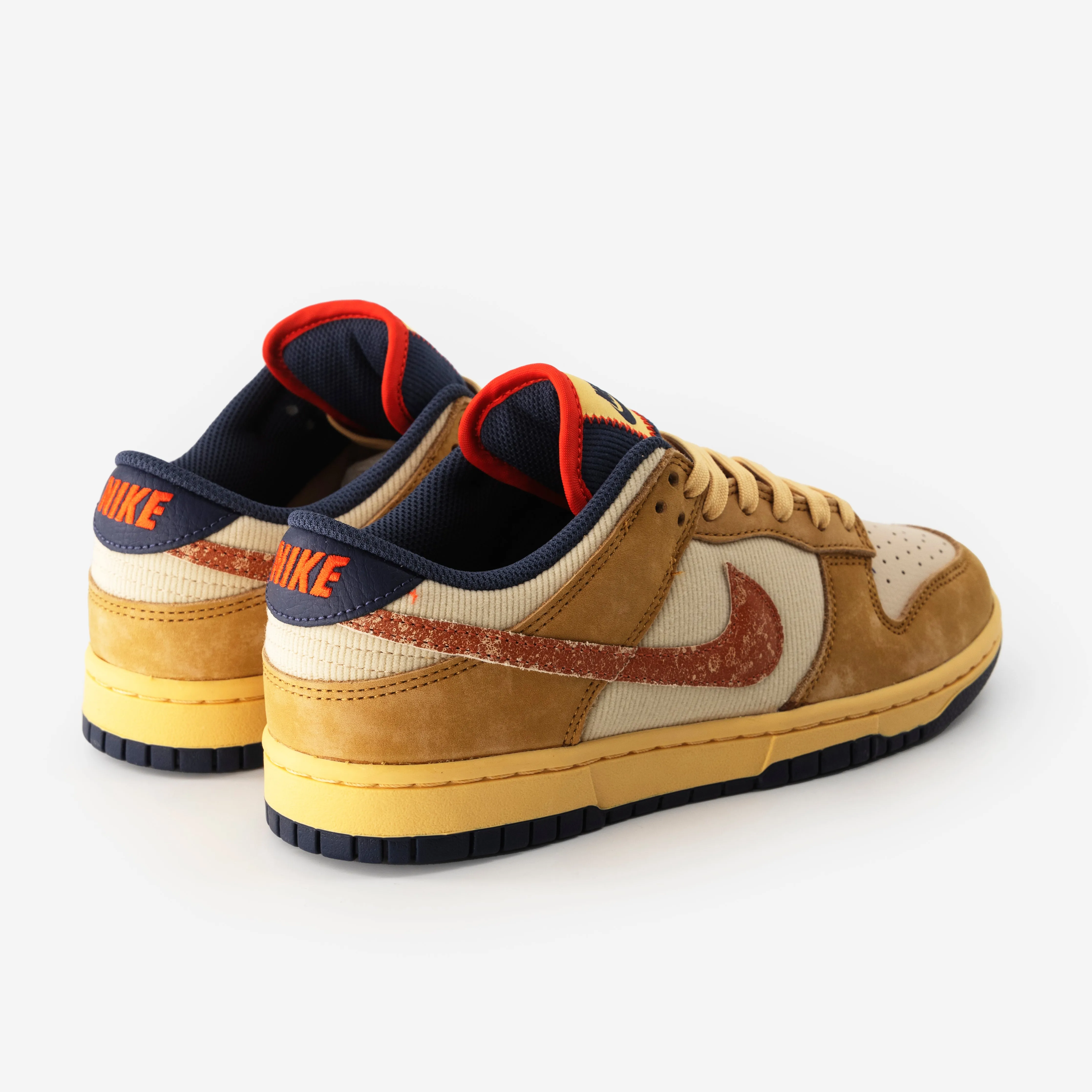 Nike Dunk Low Retro SE