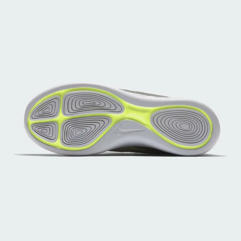 Nike Unisex Lunarcharge Essential 923619 200